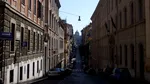 Refugiul tăcut din mijlocul haosului: Curtea secretă din Roma unde zgomotul orașului dispare instant