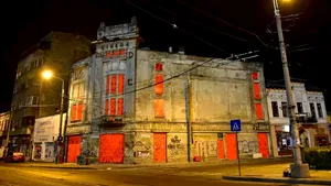 Bucureştiul care dispare | 15 clădiri într-un singur km care arată ca după bombardamente. Printre ele, Cinema Marconi, monument Art Deco