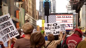 Mii de persoane au protestat la New York faţă de acordul nuclear cu Iranul - VIDEO