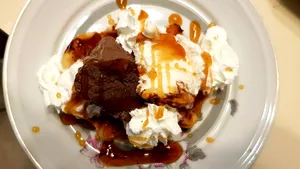 „Înghețata caldă” cucerește Roma: Cum se prepară desertul special al iernii