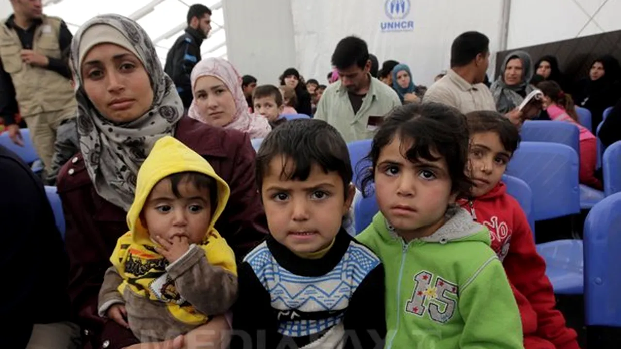 CRIZA IMIGRANŢILOR: Mai multe centre temporare de recepţie a refugiaţilor vor fi construite în Serbia - VIDEO