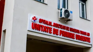 O doctoriță din Gorj, concediată în urma morții pacientului care a fost plimbat între spitale