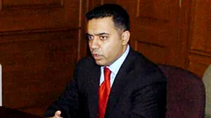 Ministru britanic de confesiune musulmană, reţinut şi percheziţionat pe un aeroport american