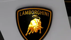 Lamborghini lansează o linie de căşti ultra-performante. De la ce preţ de pornire pleacă