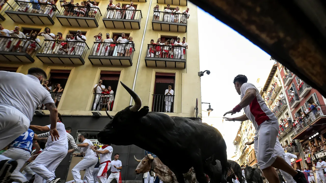 Un bărbat a murit după ce a fost împuns de un taur la un festival spaniol