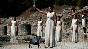 Flacăra olimpică pentru Soci a fost aprinsă la Olimpia