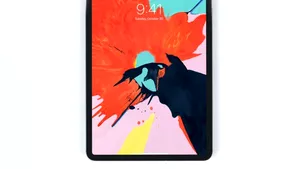 Tableta iPad Pro, răspunsul Apple la gama Surface de la Microsoft, a fost lansată. Dispune de conectivitate USB-C şi tehnologie de recunoaştere facială