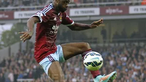 Alex Song şi-a anunţat retragerea definitivă din naţionala Camerunului