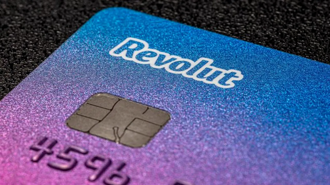 După trei ani de aşteptare, Revolut primeşte licenţă bancară în Marea Britanie