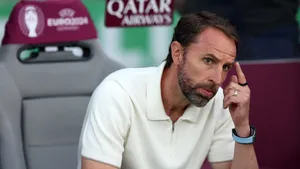 Fostul selecționer al Angliei spune că autoritatea antrenorilor este tot mai erodată în fotbalul modern