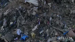 Groapa de gunoi din Sighişoara arde cu flăcări uriaşe