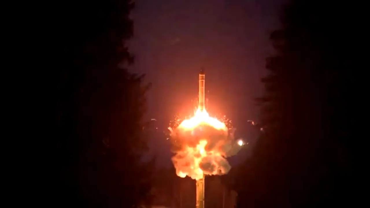 Putin a testat o nouă rachetă balistică intercontinentală, simulând un atac nuclear asupra Ucrainei   
