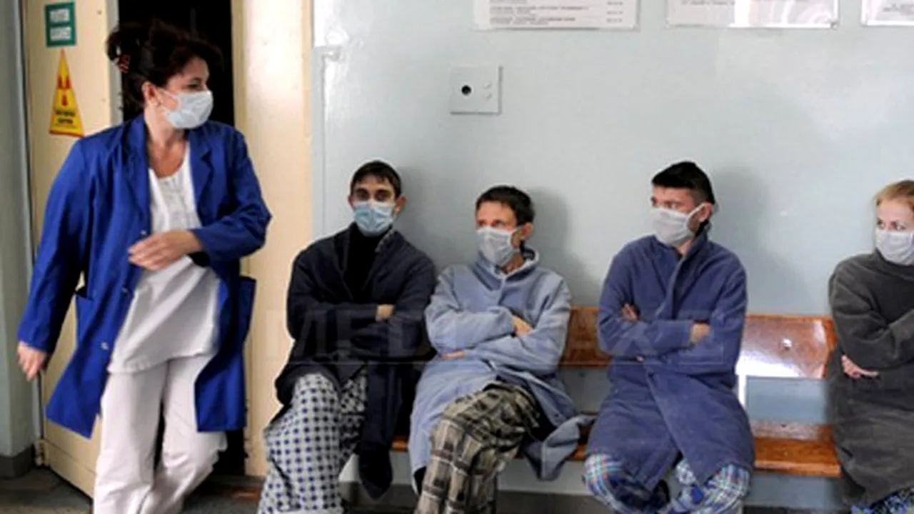 CREŞTE numărul îmbolnăvirilor din cauza frigului: 24 de cazuri de gripă, peste 15.400 de pneumonii şi aproape 62.000 de viroze respiratorii într-o săptămână
