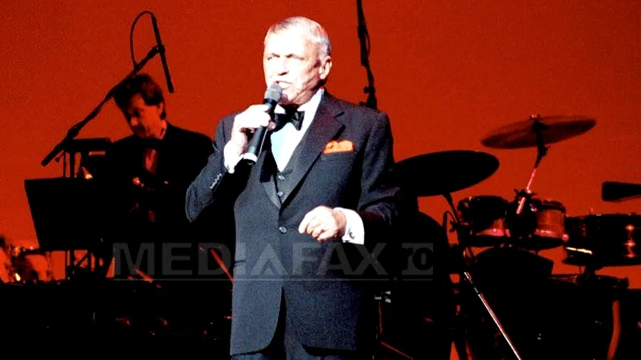 Frank Sinatra făcea 12 duşuri pe zi şi mirosea întotdeauna a lavandă