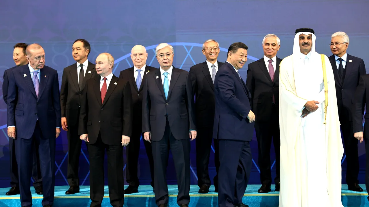 Erdogan se uită spre est. Turcia, aliat NATO, doreşte să devină membru al Organizaţiei de Cooperare de la Shanghai, condusă de China