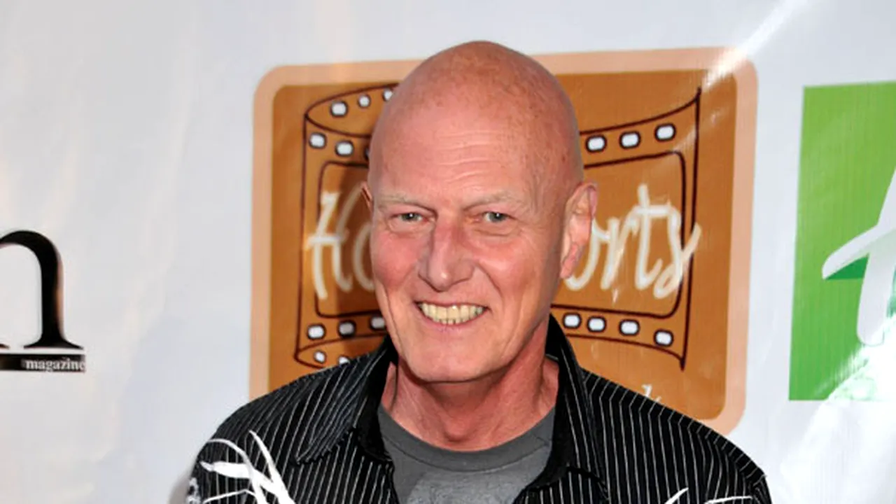AC/DC confirmă că toboşarul Chris Slade îl va înlocui pe Phil Rudd în turneul din 2015