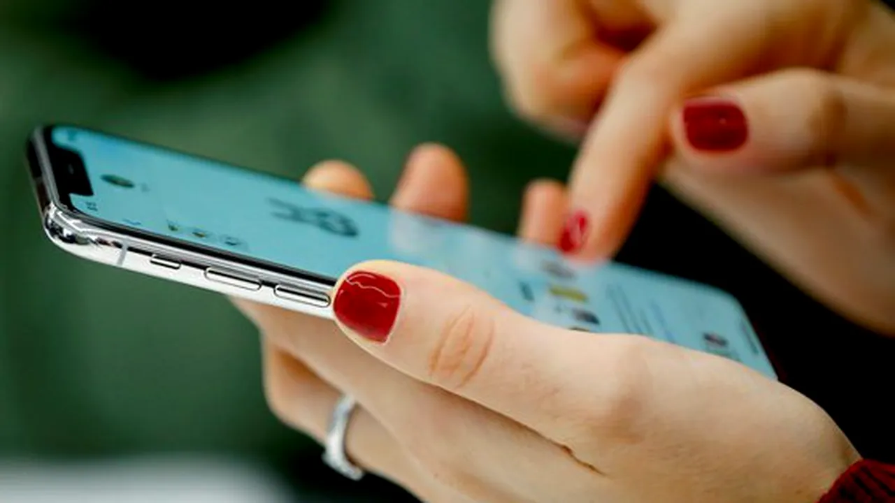 Government Adopts Decree Mandating ID for PrePay Cards Purchases