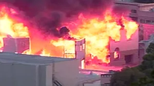 Incendiu de proporţii la Studiourile Universal din Los Angeles