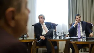 Tăriceanu, despre retragerea sprijinului lui Daniel Constantin: Plecăm de la premisa unei necesare colaborări /  Reacţia vicepremierului: Delegaţia Permanentă a fost statutară, Congresul va avea loc în aprilie