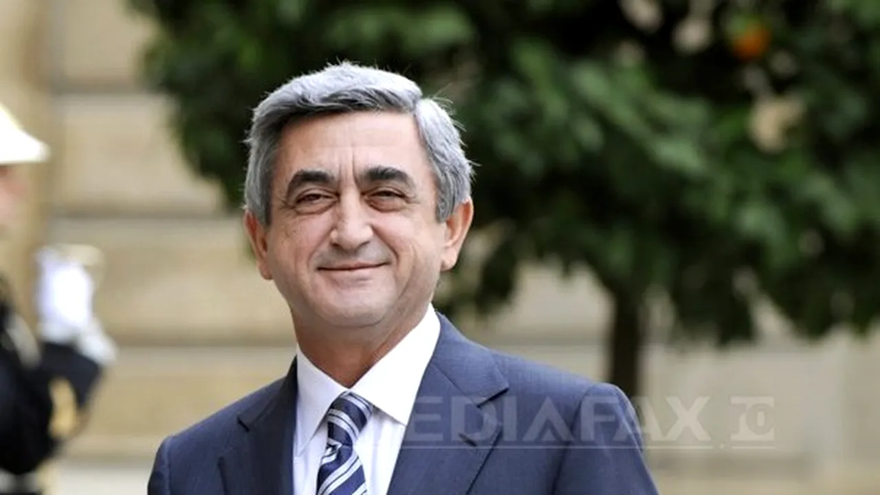 Alegeri prezidenţiale în Armenia: Victoria lui Serge Sarkissian, contestată de adversarul său, care denunţă fraude