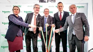 Schneider Electric investeşte 40 de milioane de euro într-o nouă fabrică inteligentă din Ungaria