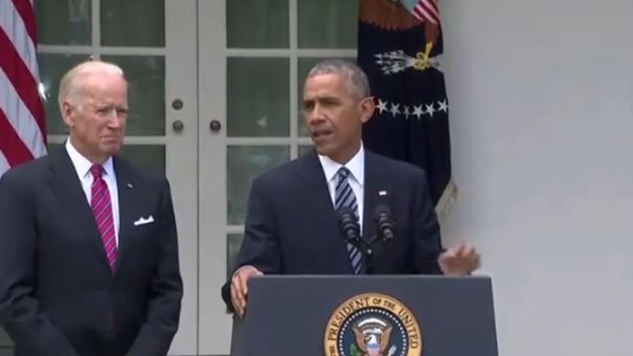 Barack Obama îşi rezervă dreptul de a-l critica pe Donald Trump dacă sunt periclitate 