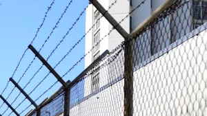 Franța vrea ca deținuții să plătescă „contribuții obligatorii” pentru costul zilnic de încarcerare