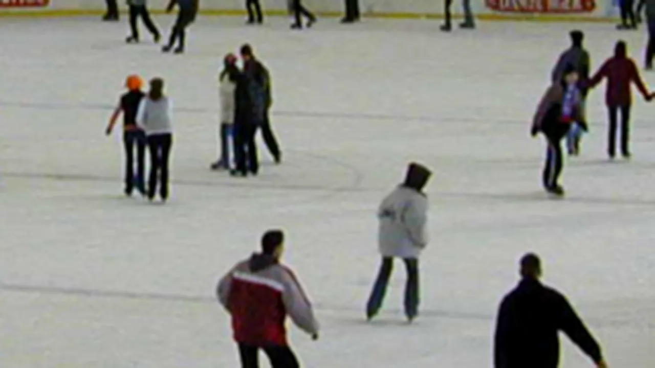 Verificări la patinoarele din Capitală. Unul a fost închis şi s-au dat amenzi de 56.000 de lei