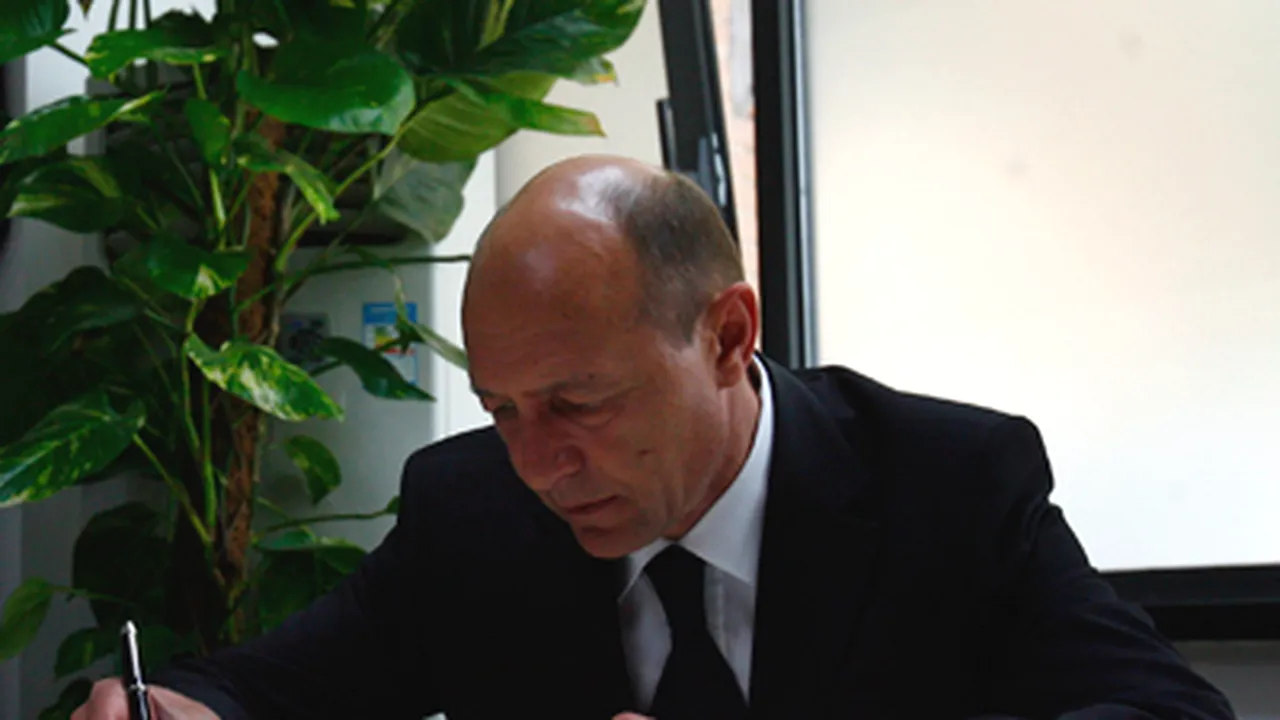 Băsescu îi cere lui Andreieş stoparea protestului magistraţilor