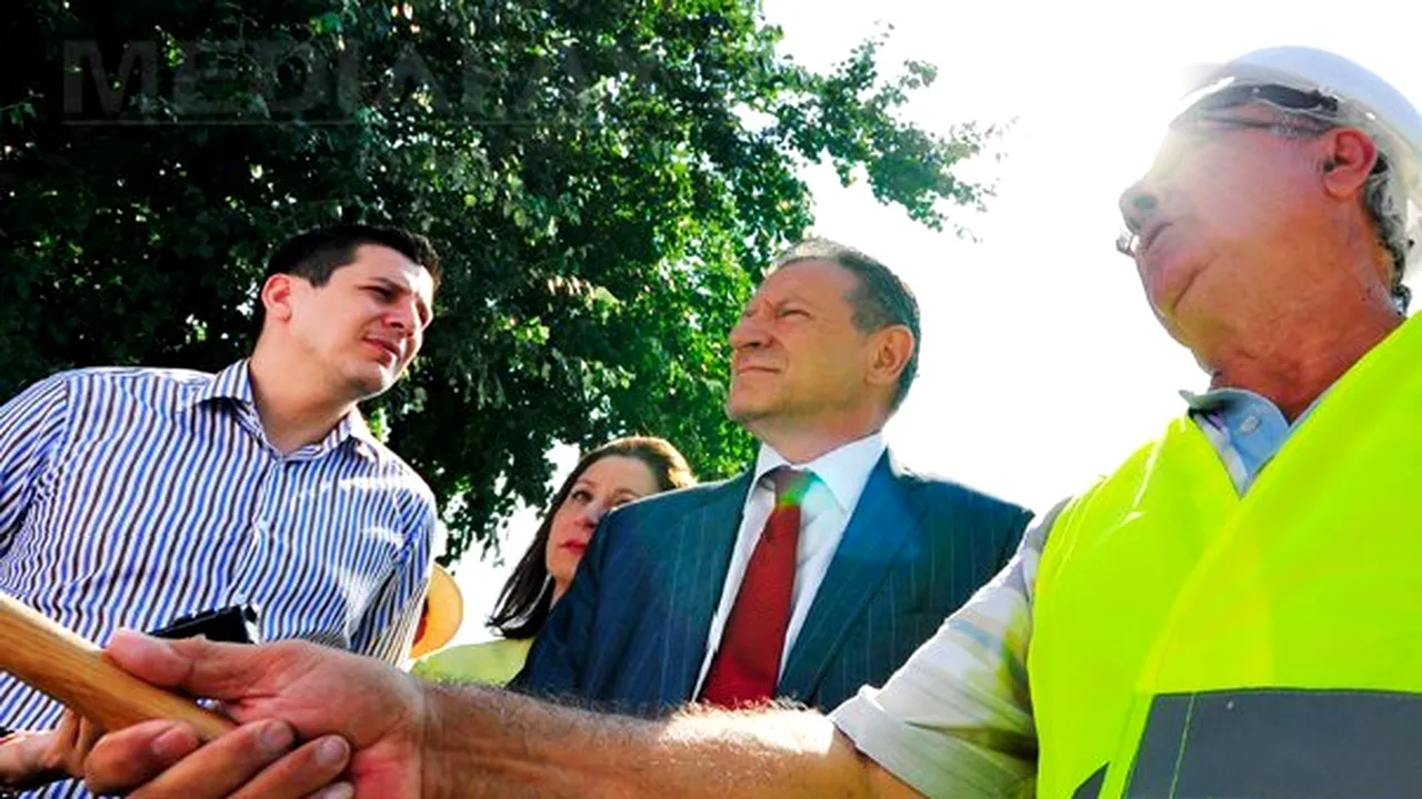 Berceanu a inaugurat podurile de pe DN 2 M, reconstruite după inundaţiile din 2005