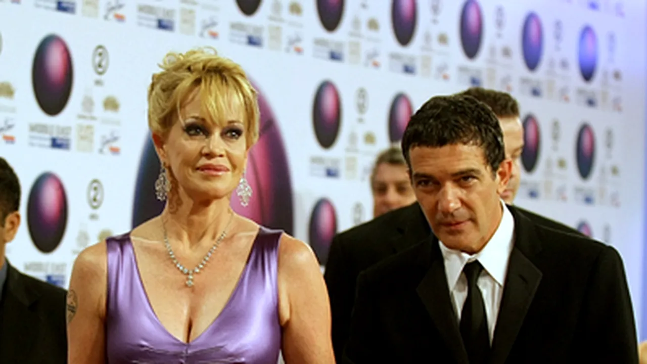 Antonio Banderas şi Melanie Griffith, obligaţi să renunţe la plaja lor particulară