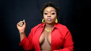 O cântăreaţă a anunţat că va renunţa la un organ „foarte sensibil” pentru a se concentra pe cariera muzicală | VIDEO