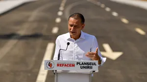 Planșeul Unirii: Circulația rutieră între Splaiul Independenței și Bulevardul Coposu se redeschide marți dimineață