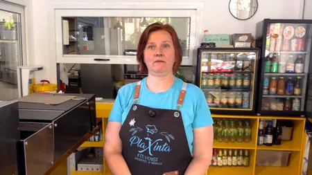 Lorena, proprietara restaurantului Plaxinta din Zaragoza, gătește rețetele pe care le-a învățat din familie. Are în meniu plăcinte, salată de vinete și brânză de burduf
