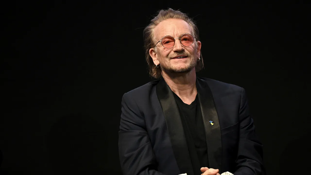 Bono şi-a ascuns dragostea pentru Abba şi povesteşte despre motiv
