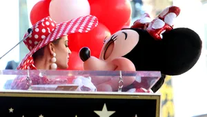 Minnie Mouse, celebrul personaj al companiei Disney, a primit o stea pe Walk of Fame