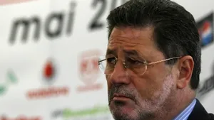 Dinu: Lucescu este victima unor strategii de creştere a jucătorilor români