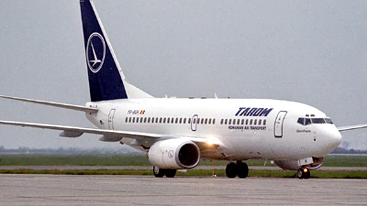 Instanbul: Un avion al companiei Tarom, blocat în noroi pe aeroportul Ataturk
