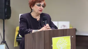 Medic de familie: Lockdown o lună şi vaccinare obligatorie