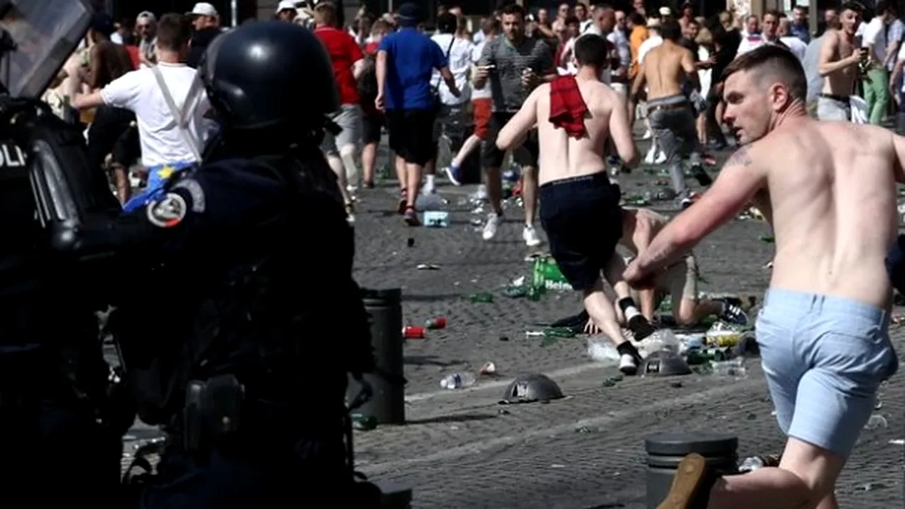 Vladimir Putin, surprins de amploarea evenimentelor create de fanii ruşi în Franţa, la Euro 2016 - VIDEO