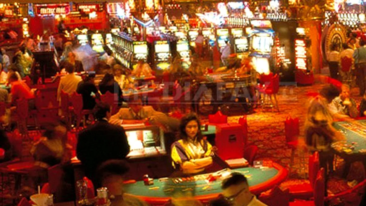 Bilete de intrare de 20 de lei pentru cazinouri şi de 5 lei în localurile cu jocuri tip slot-machine