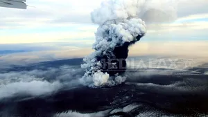 Sate evacuate în urma erupţiei unui vulcan în Papua Noua Guinee