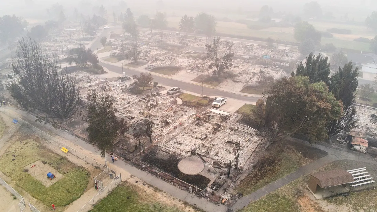 Incendiile de vegetaţie din Oregon au ars peste 3.800 de kilometri
