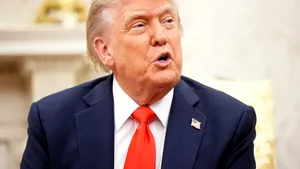 Trump spune că Statele Unite nu urmăresc un „armistițiu” cu Iran, ci o „victorie totală”