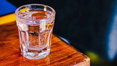 SOCIAL Cazanul de țuică din curte îți poate aduce o amendă de până la 100.000 de lei | Ce spune legea despre cei 50 de litri