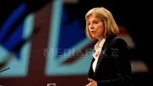 Ministrul britanic de Interne promite reunirea ţării, lansându-şi candidatura la funcţia de premier