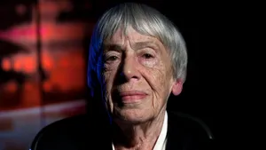 Ursula K Le Guin, una dintre cele mai importante scriitoare SF, a încetat din viaţă