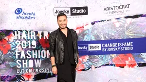 INTERVIU | Adrian Perjovschi, hairstylist: Cel mai important e să trăiesti liber. Urmează să mă căsătoresc