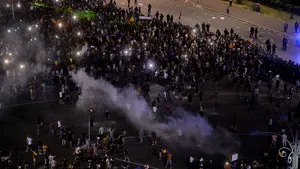 PMP: Intervenţiile de la protest amintesc de anii '90