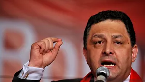 Vanghelie: Vom încerca miercuri să-l atragem pe Diaconescu în echipă, ca prim-vicepreşedinte